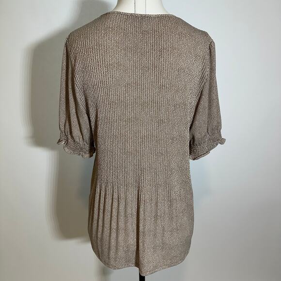 Adrianna Papell Tan White Polka Dot Pleated V-Neck Blouse Womens Size Medium M - Picture 6 of 11